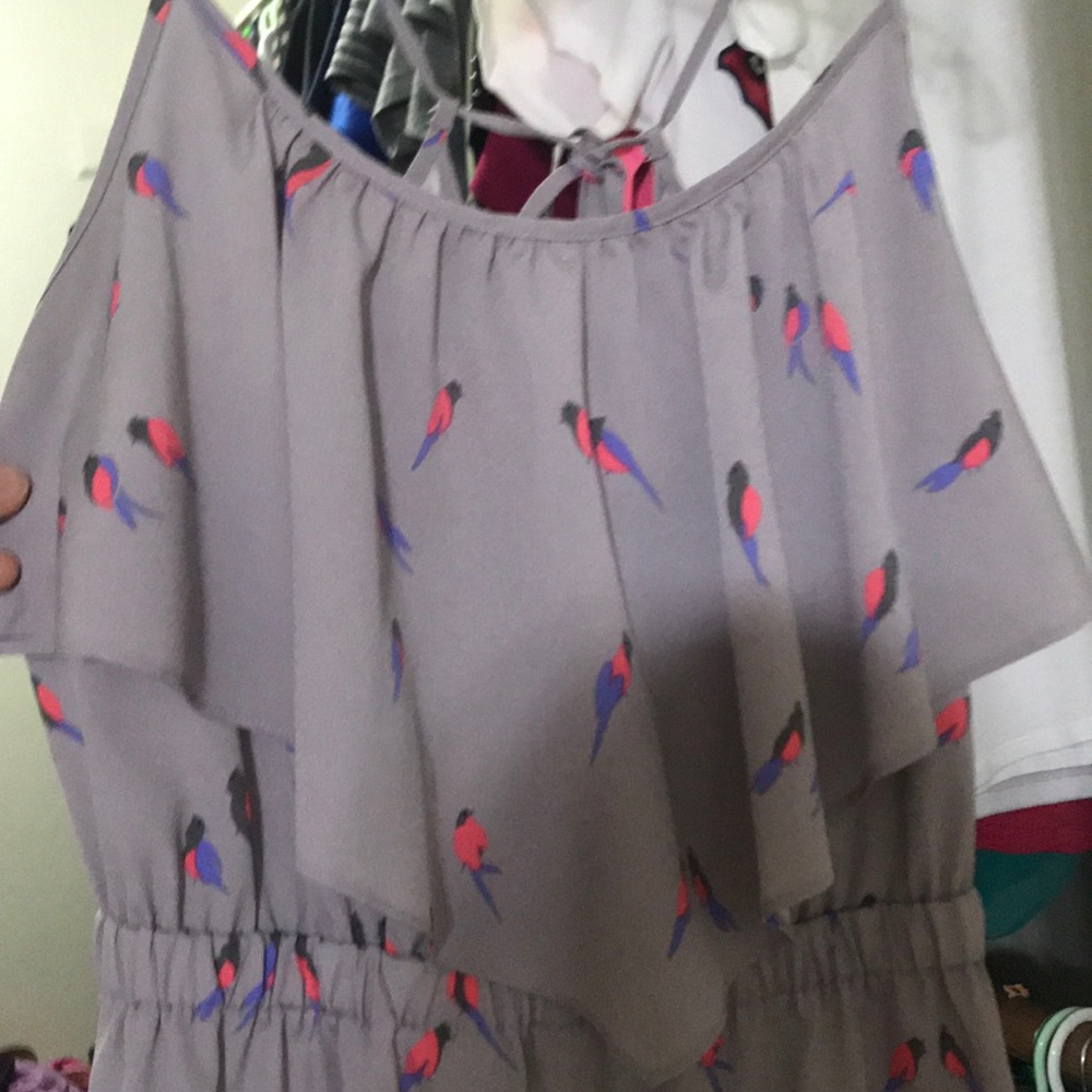 Spring dress - Picture 3 of 6